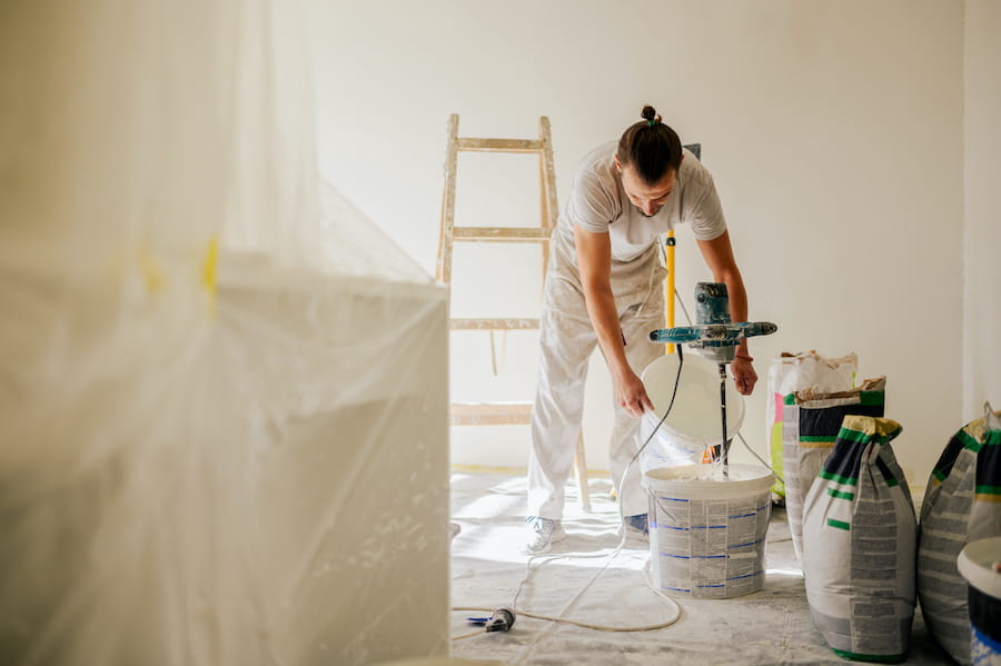 working mixing paint